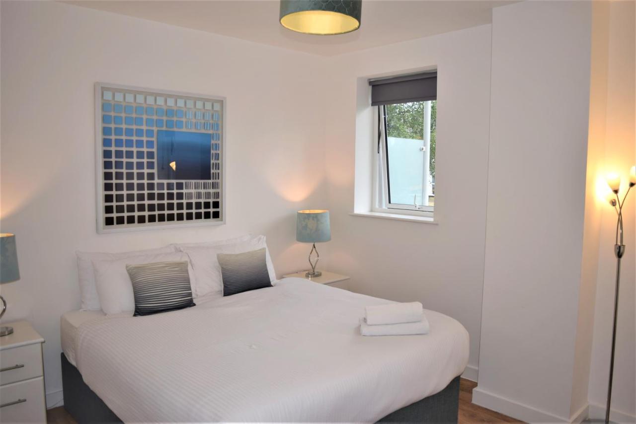 Hamptons Point Apartment Enfield Exterior photo