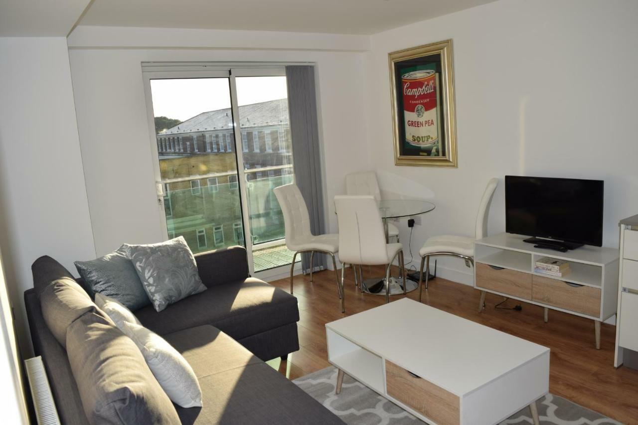 Hamptons Point Apartment Enfield Exterior photo